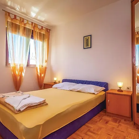 Beautiful Apartment In Novi Vinodolski With Wifi