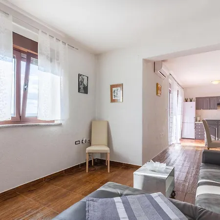 Beautiful Apartment In Novi Vinodolski With Wifi Apartment